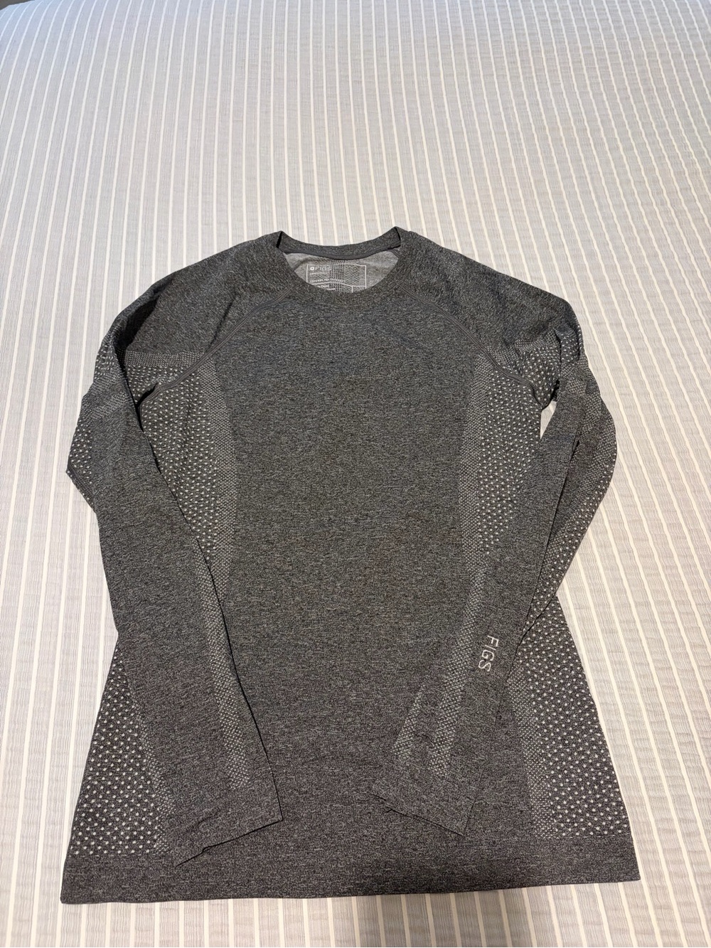 Figs salta long sleeve under scrub gray
